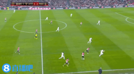 泽林斯基：制胜球有运气加持；为避免停赛未过多参与身体对抗